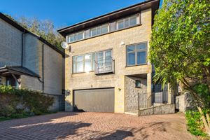 Photo 33- click for photo gallery